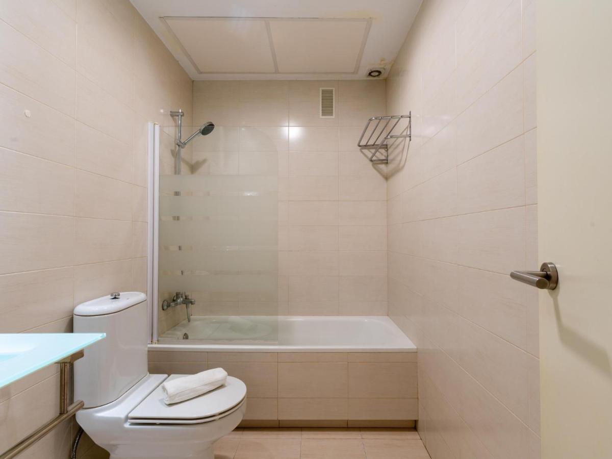 Апартаменты Holi-Rent Lumbreras Севилья Экстерьер фото